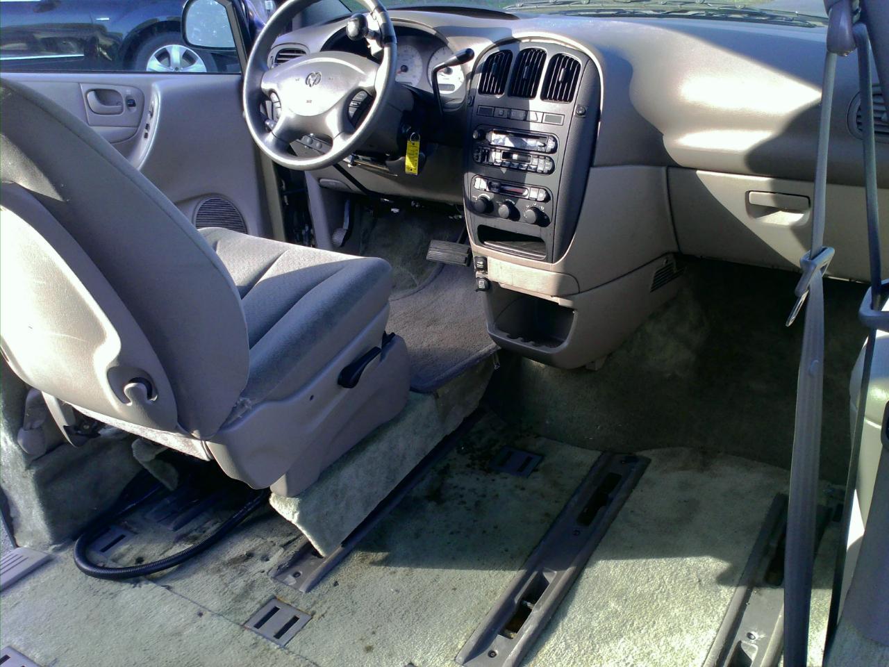 Dodge Grand Caravanex - Thumbnail 15