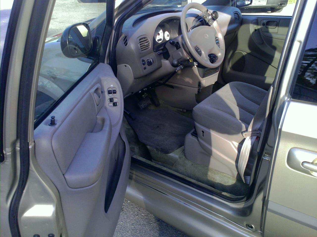 Dodge Grand Caravanex - Thumbnail 11