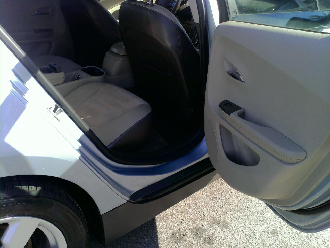 Chevrolet Voltpremium - Thumbnail 8