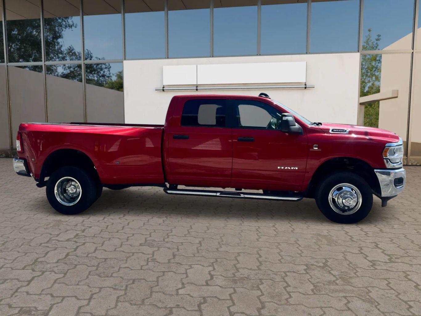 Ram 3500 Crew Cab - Thumbnail 7