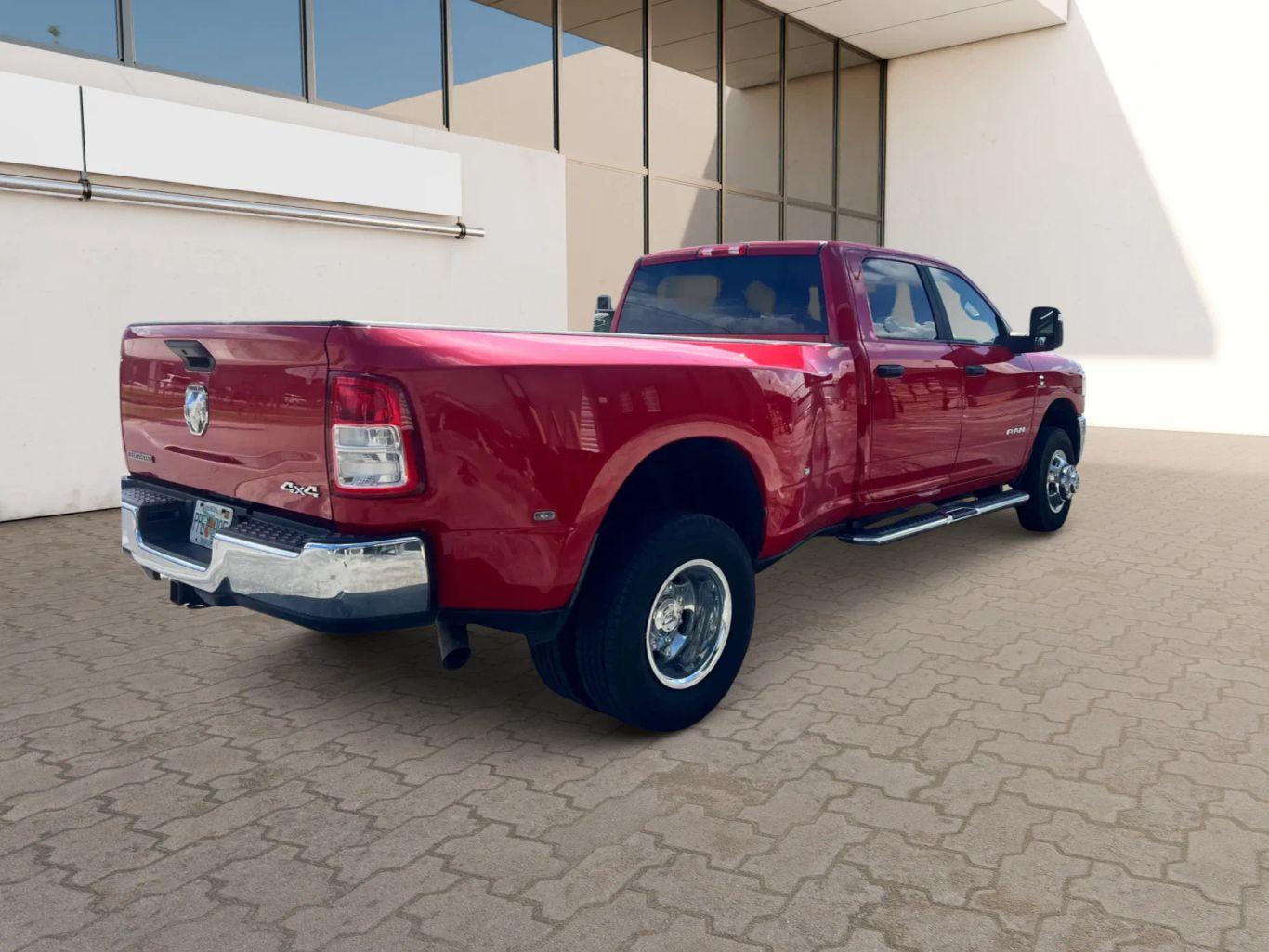 Ram 3500 Crew Cab - Thumbnail 6