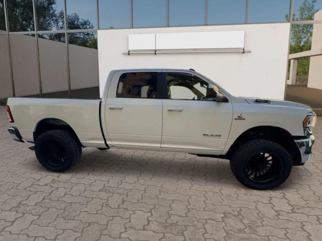 Ram 2500 Crew Cab - Thumbnail 8