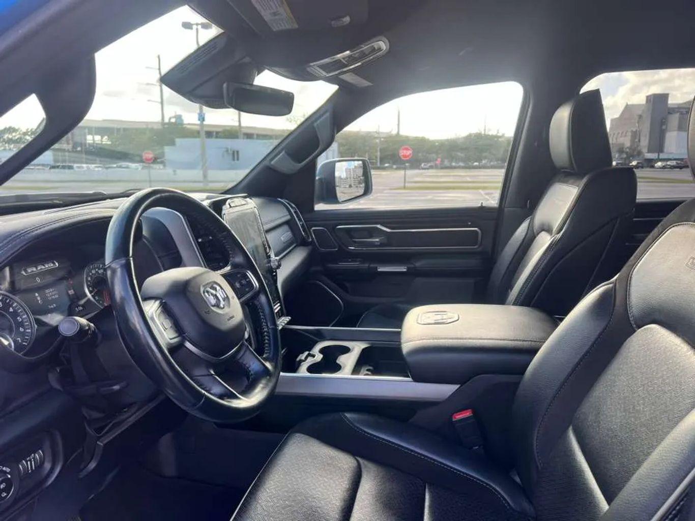 Ram 1500 Crew Cab - Thumbnail 11