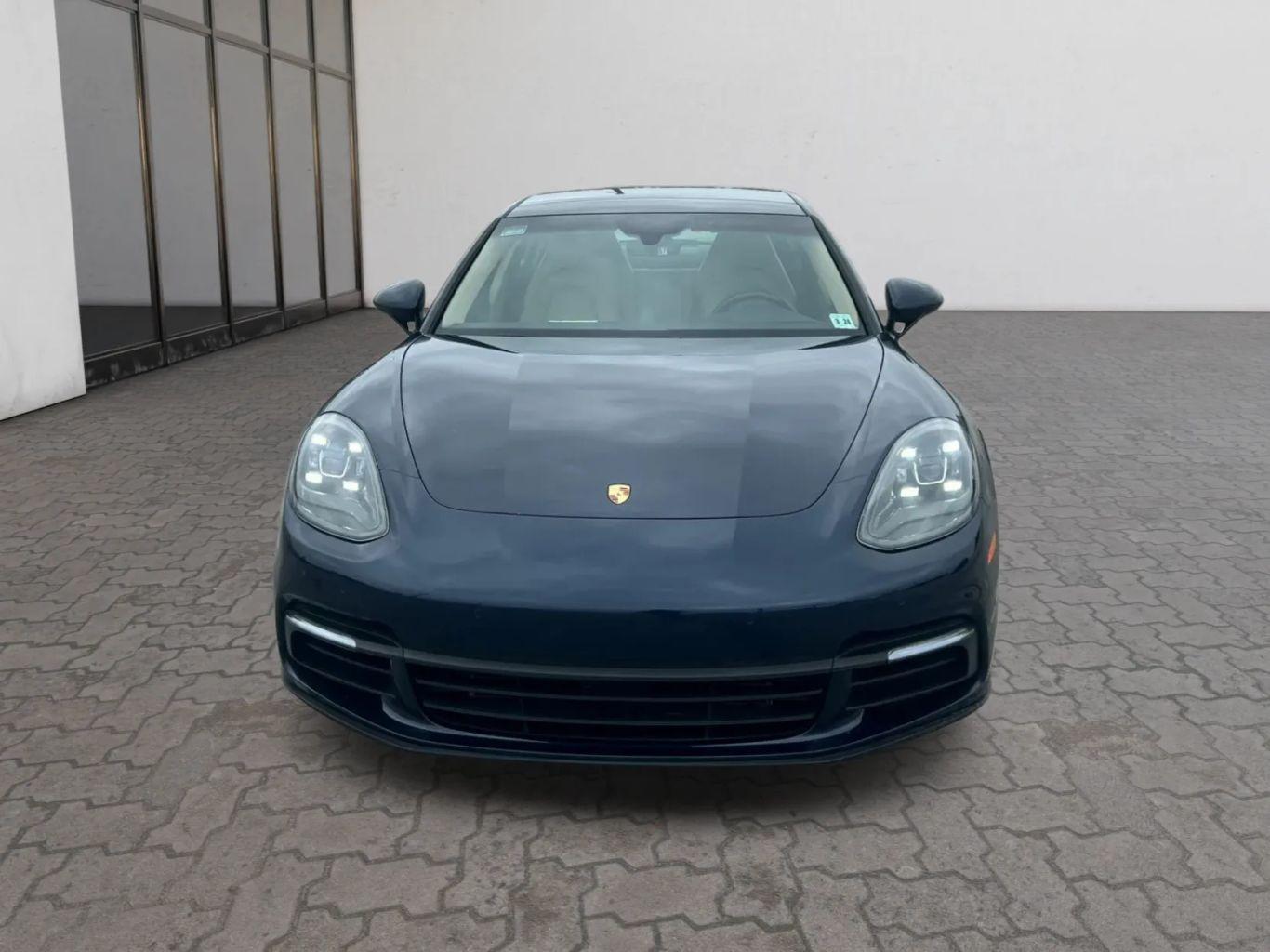 Porsche Panamera - Thumbnail 10