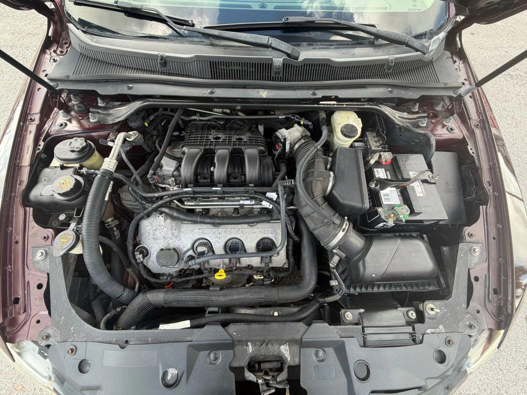 Ford Taurus - Thumbnail 2