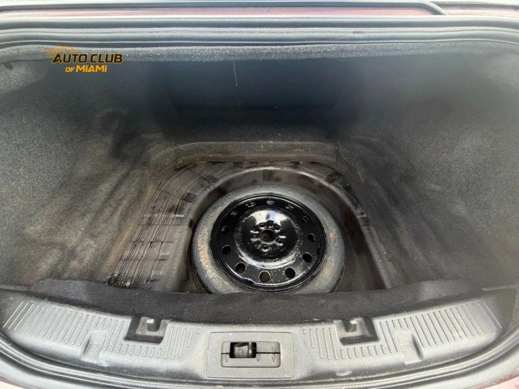 Ford Taurus - Thumbnail 10