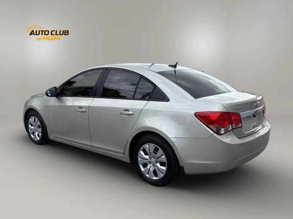 Chevrolet Cruze - Thumbnail 8