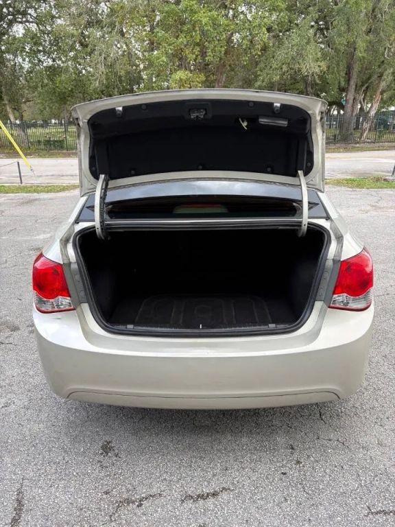 Chevrolet Cruze - Thumbnail 14