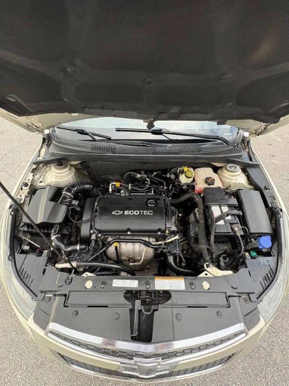 Chevrolet Cruze - Thumbnail 3