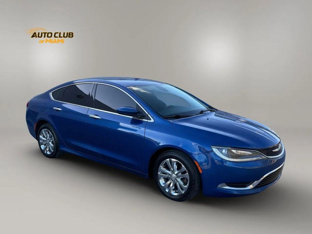 Chrysler 200 - Thumbnail 10