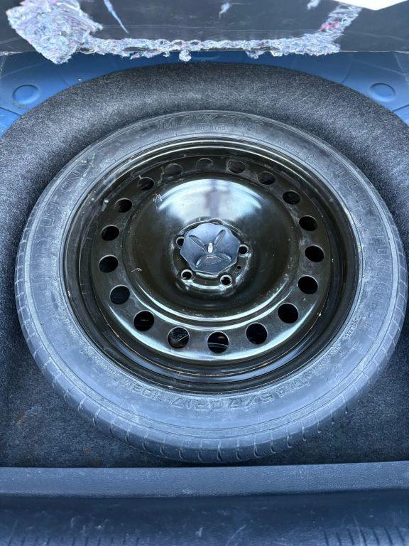 Chrysler 200 - Thumbnail 15