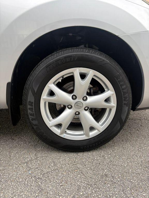 Nissan Rogue - Thumbnail 12