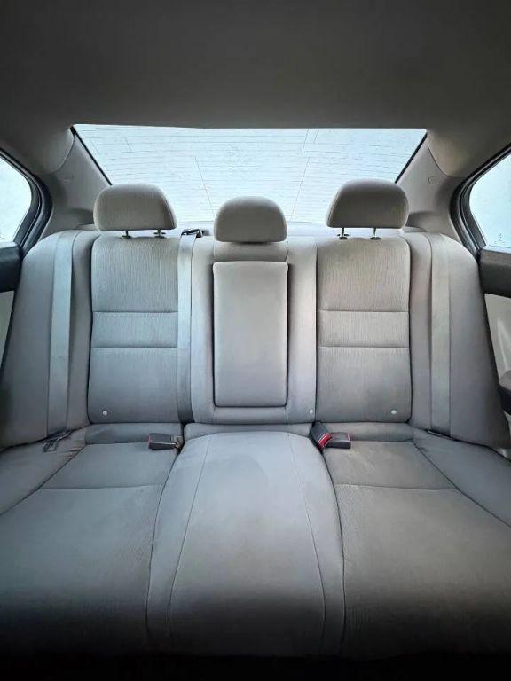 Honda Accord - Thumbnail 17