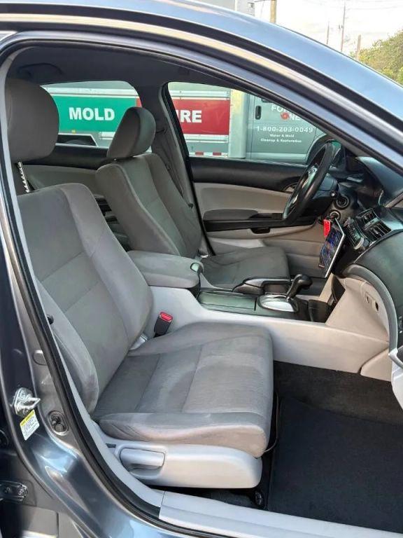 Honda Accord - Thumbnail 19