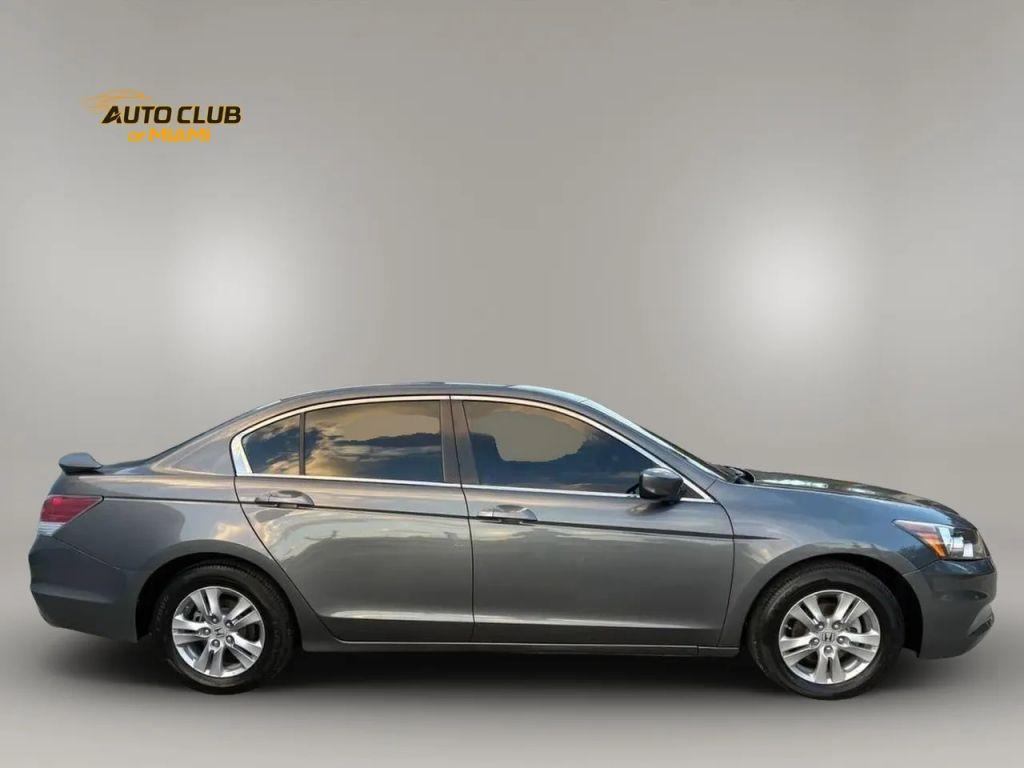 Honda Accord - Thumbnail 9