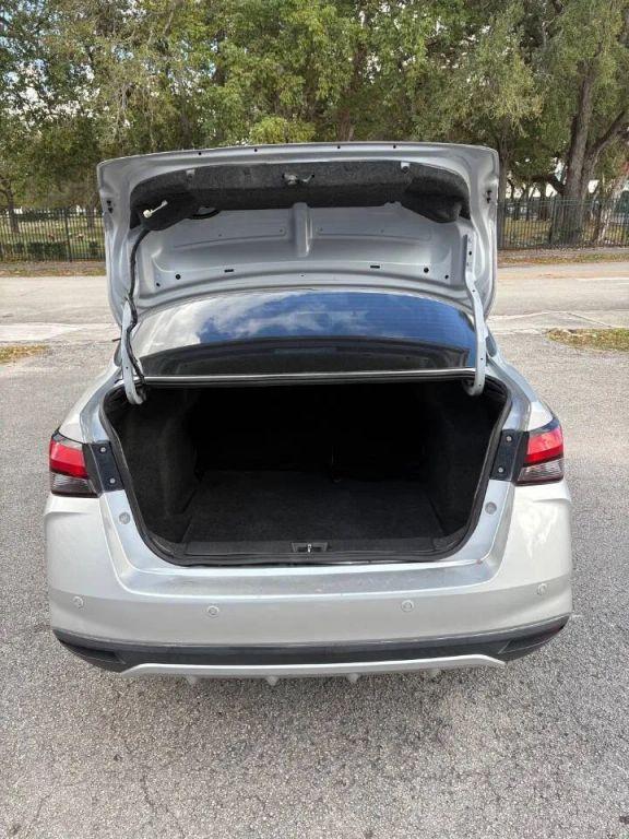 Nissan Versa - Thumbnail 16