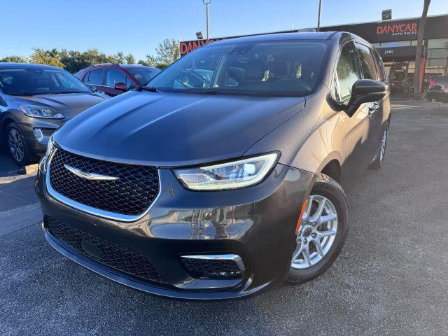 Chrysler Pacifica - View 1