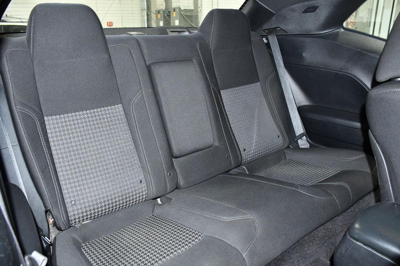 Dodge Challenger - Thumbnail 19