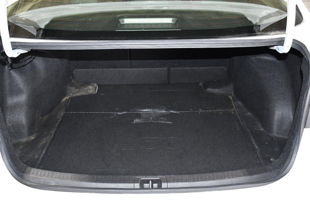 Toyota Corolla - Thumbnail 19