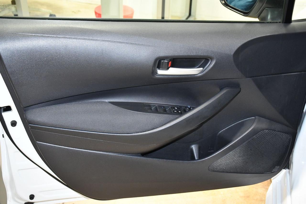 Toyota Corolla - Thumbnail 16