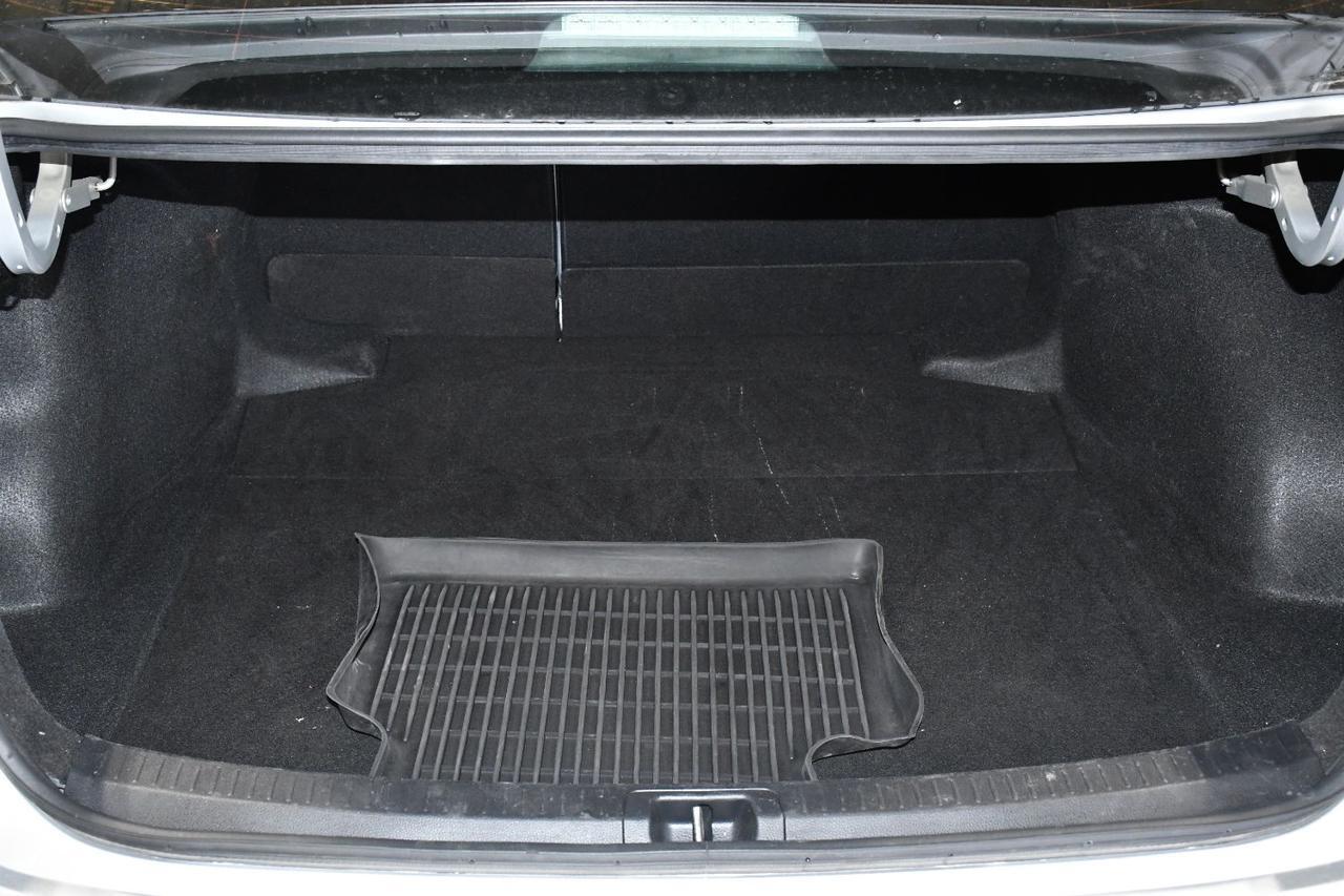 Toyota Corolla - Thumbnail 18