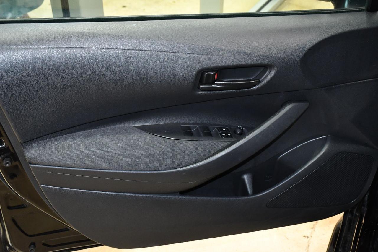 Toyota Corolla - Thumbnail 16