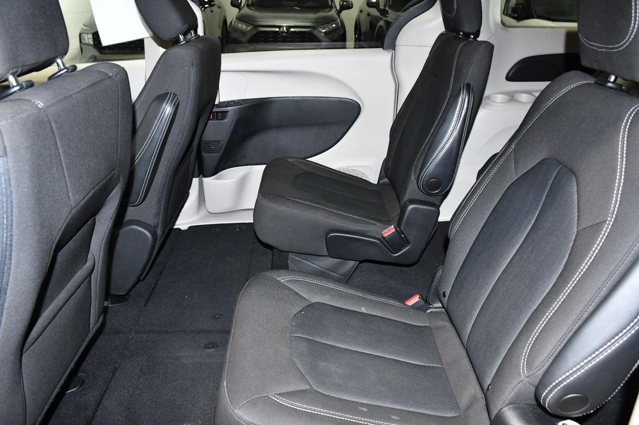 Chrysler Voyager - Thumbnail 18