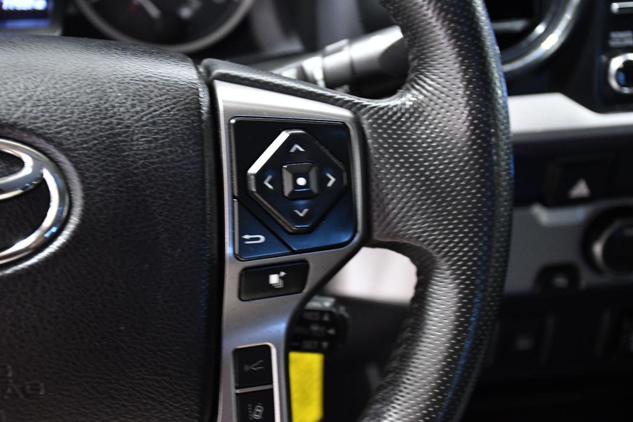 Toyota Tacoma - Thumbnail 9