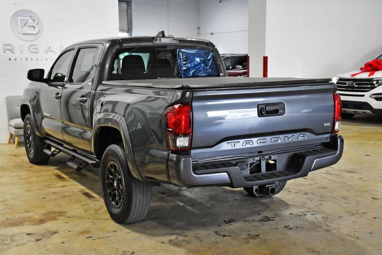 Toyota Tacoma - Thumbnail 6