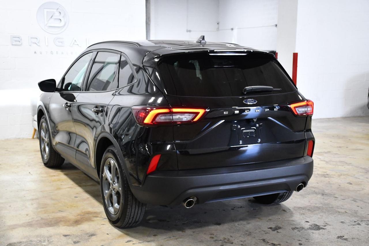 Ford Escape - Thumbnail 6