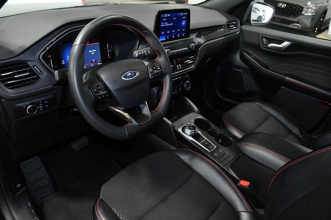 Ford Escape - Thumbnail 16