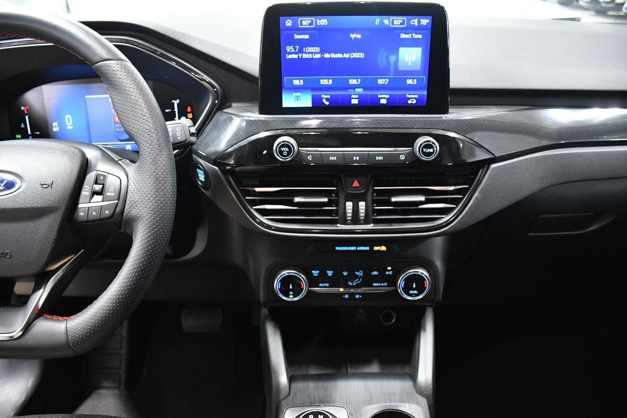 Ford Escape - Thumbnail 11