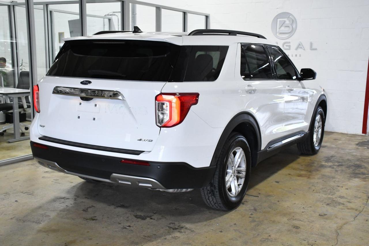 Ford Explorer - Thumbnail 4