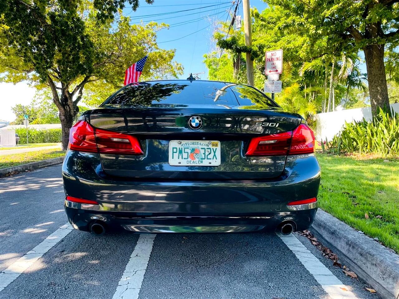 Bmw 5-Series - Thumbnail 5