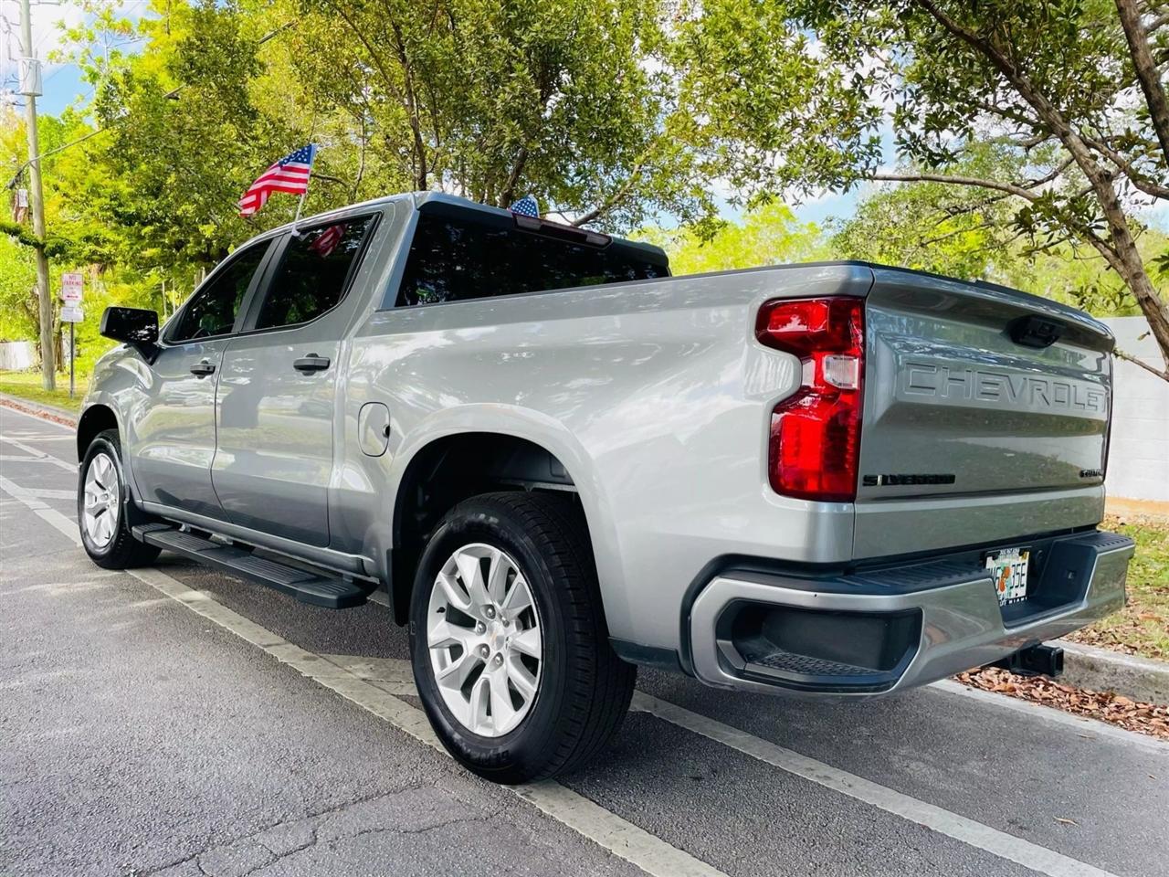 Chevrolet Silverado 1500 - Thumbnail 4