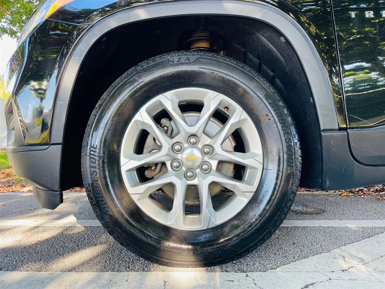 Chevrolet Traverse - Thumbnail 2