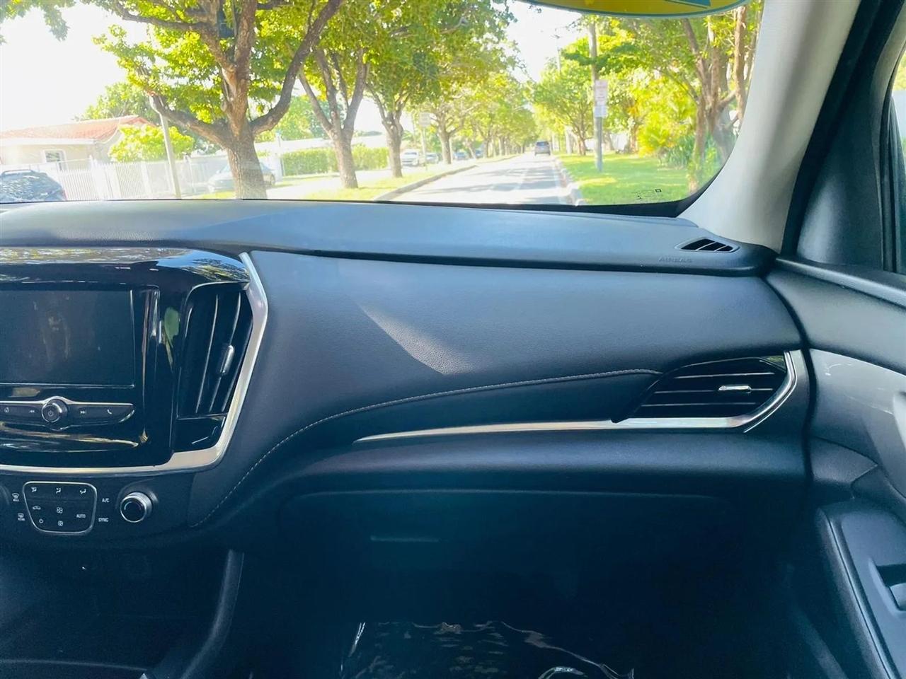 Chevrolet Traverse - Thumbnail 14