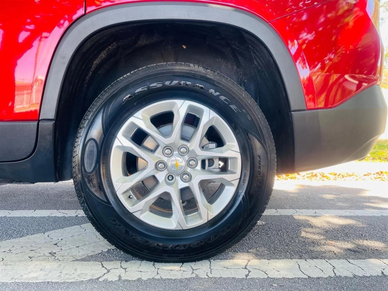 Chevrolet Traverse - Thumbnail 2