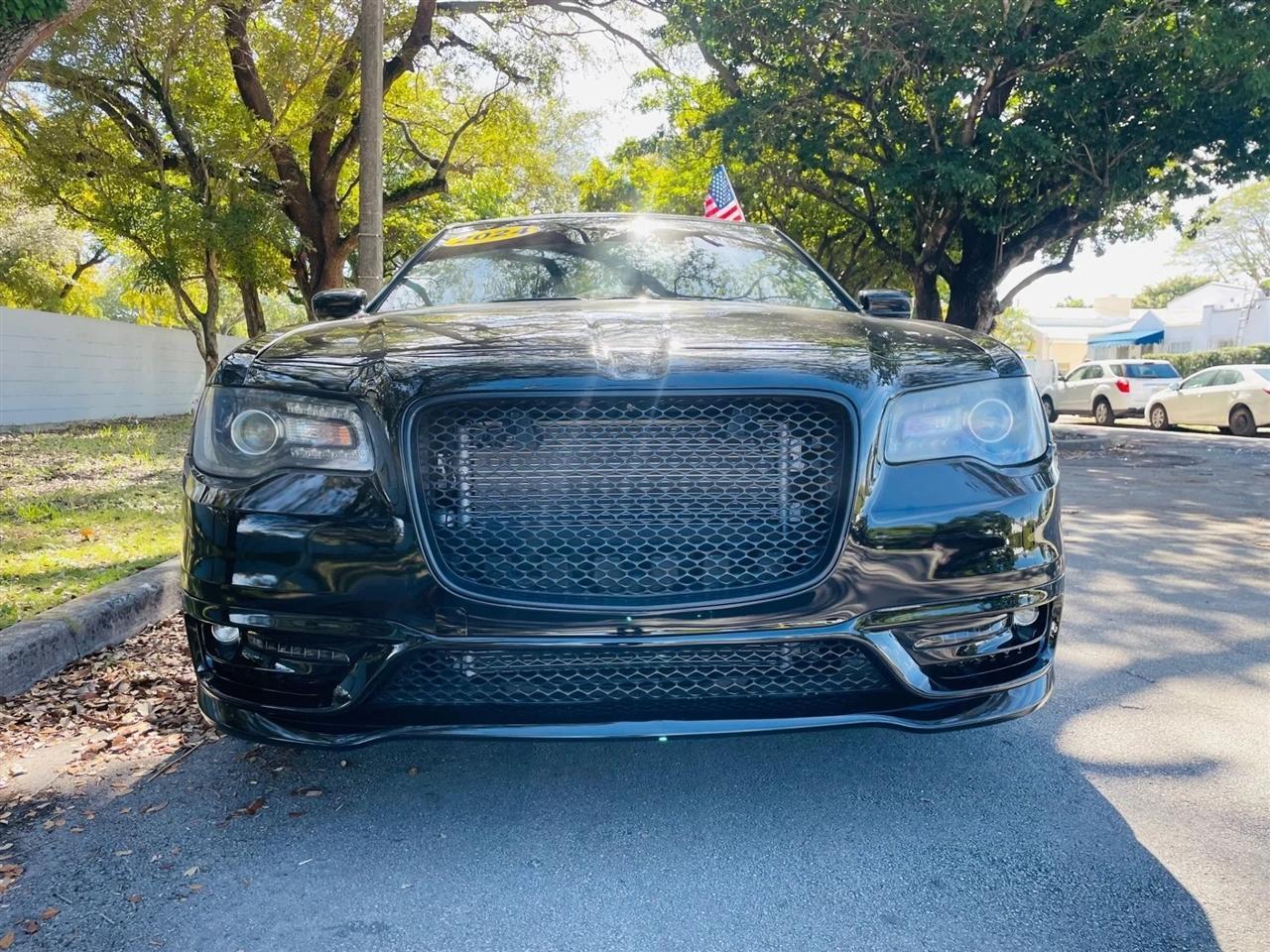 Chrysler 300 - Thumbnail 9