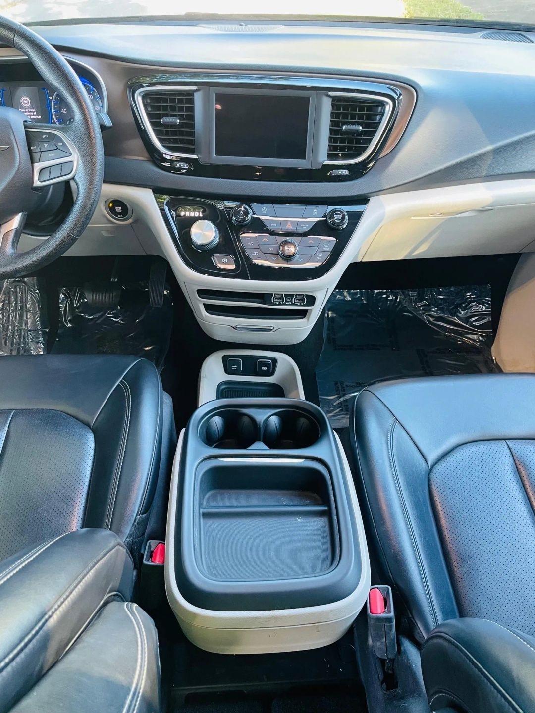 Chrysler Voyager - Thumbnail 15