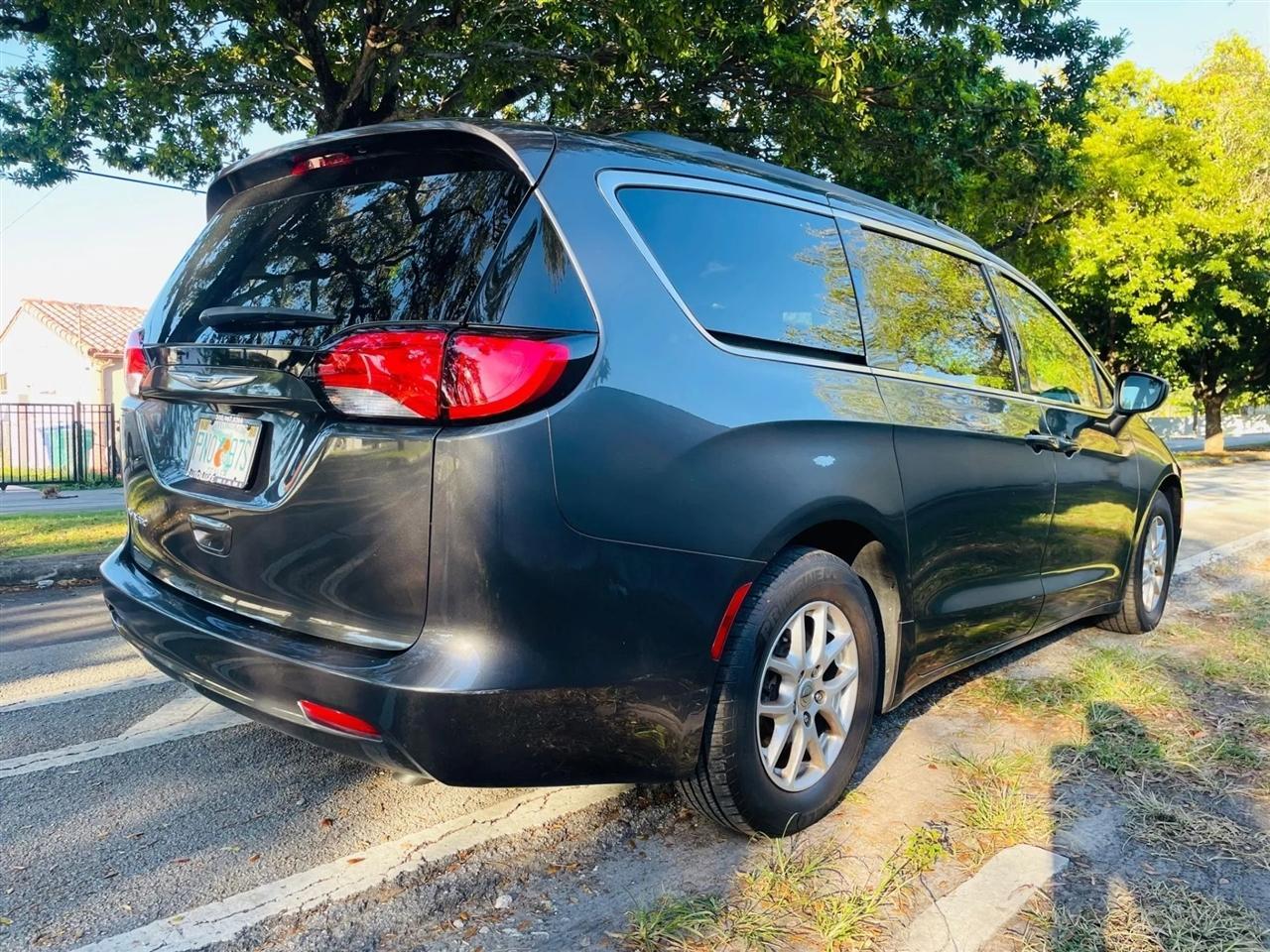 Chrysler Voyager - Thumbnail 6