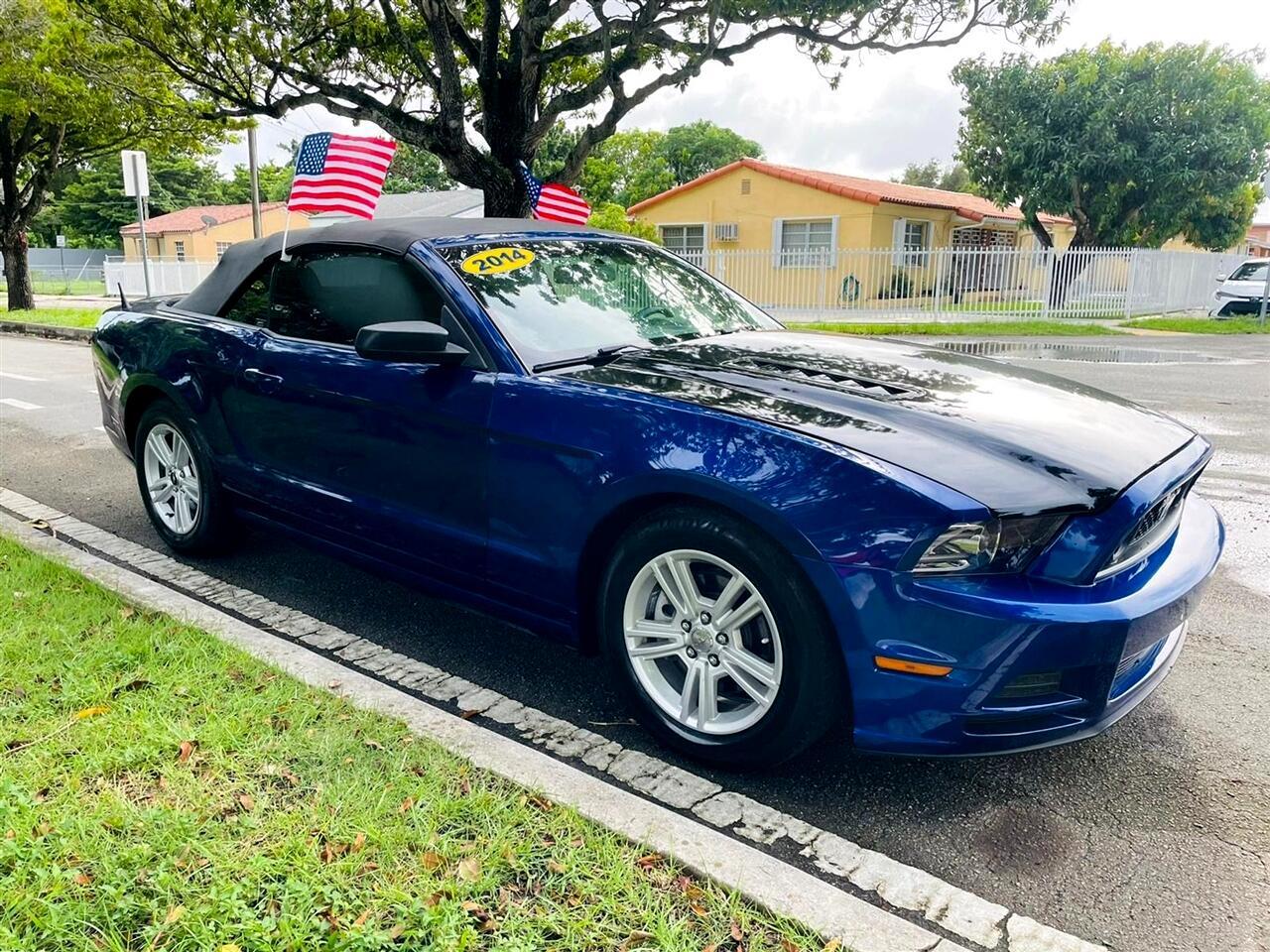 Ford Mustang - Thumbnail 8