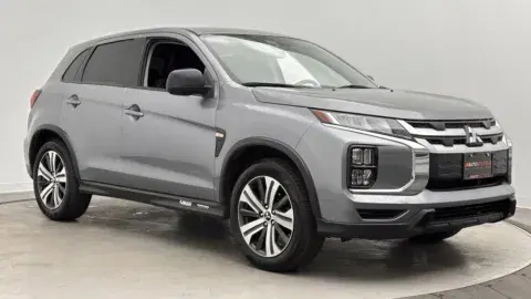 Mitsubishi Outlander Sport Es - Thumbnail 4