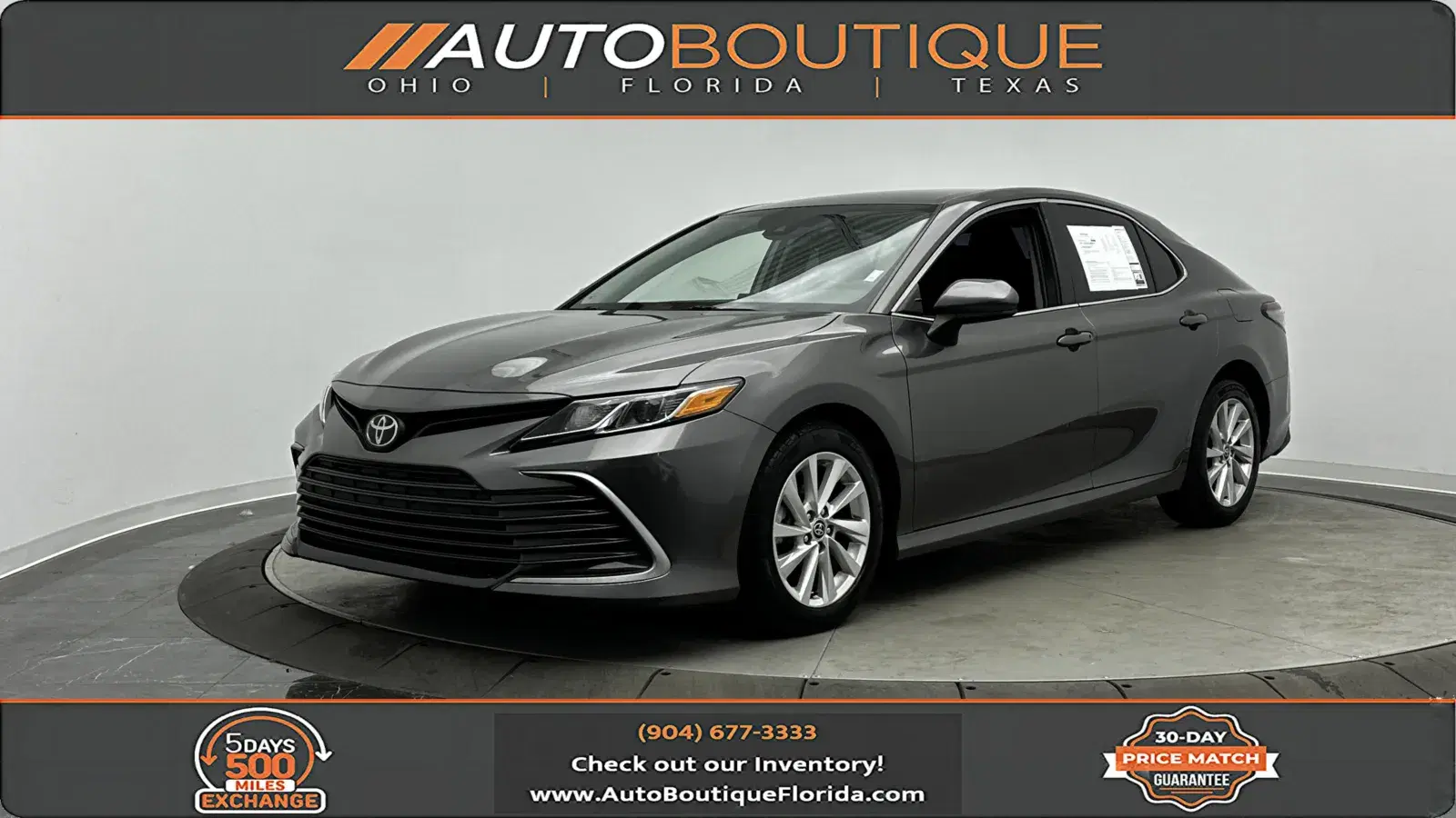 Toyota Camry Le - Thumbnail 2