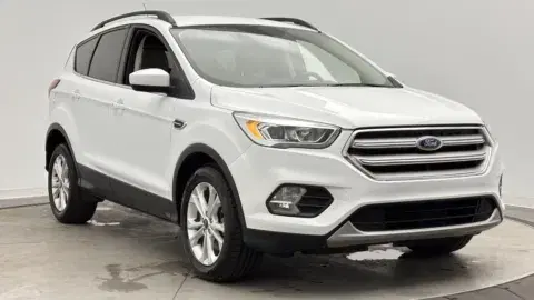 Ford Escape Sel - Thumbnail 4