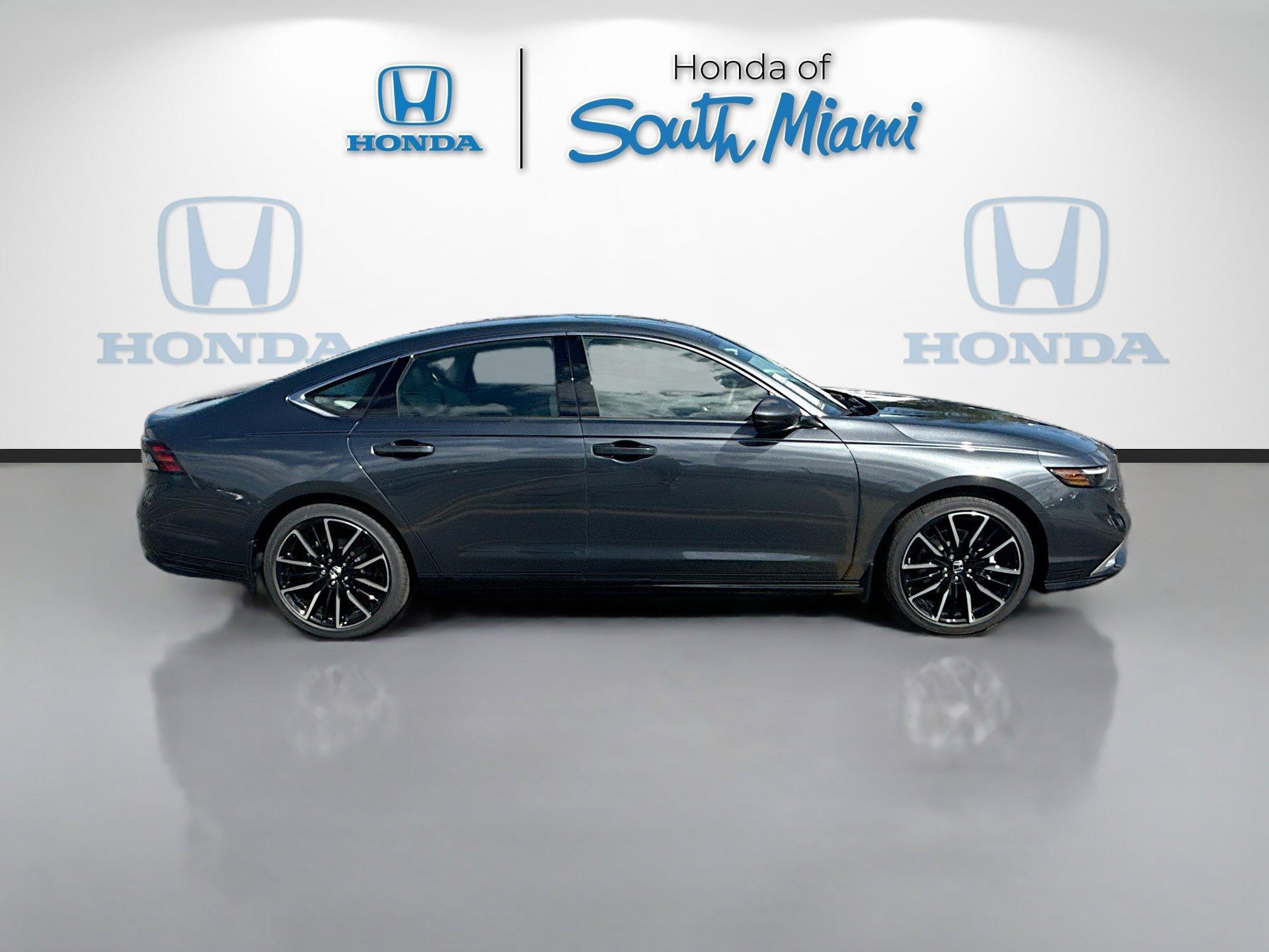Honda Accord Hybrid Touring Fwd - Thumbnail 9