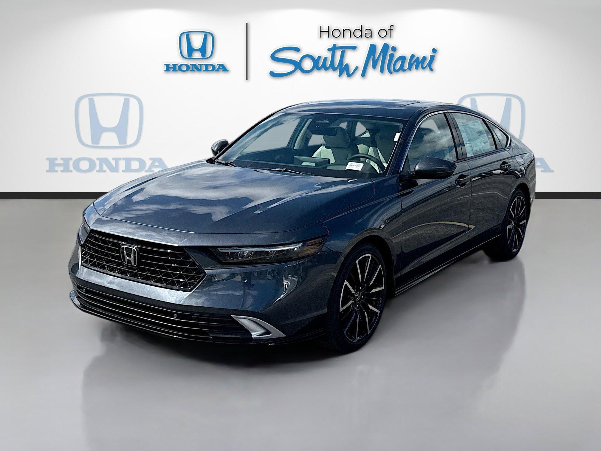Honda Accord Hybrid Touring Fwd - Thumbnail 4