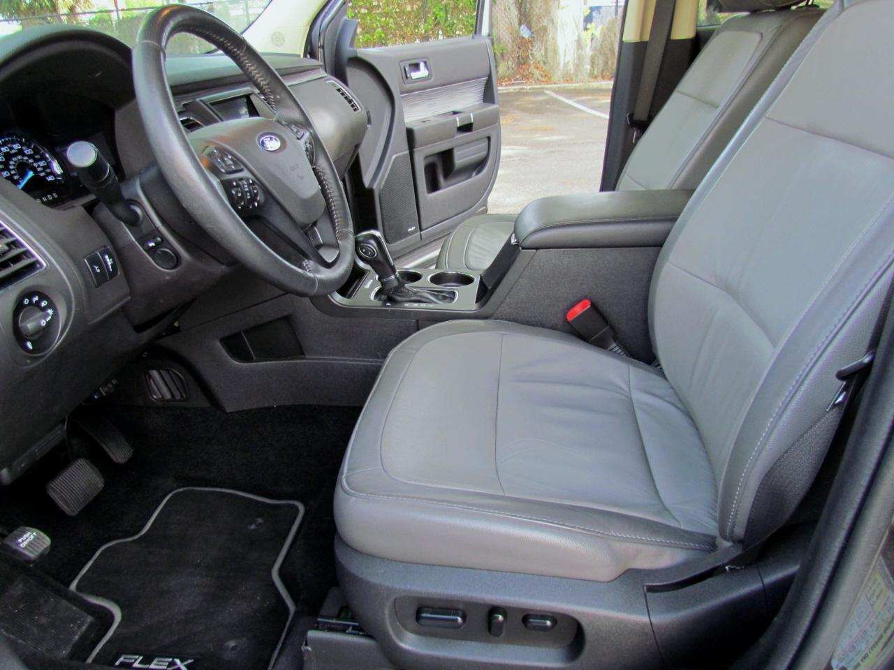 Ford Flexlimited 4D Suv Awd - Thumbnail 3