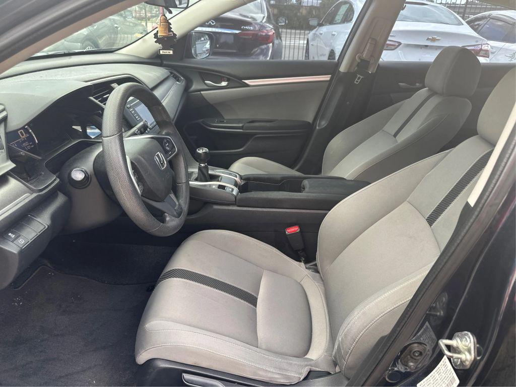 Honda Civic - Thumbnail 15