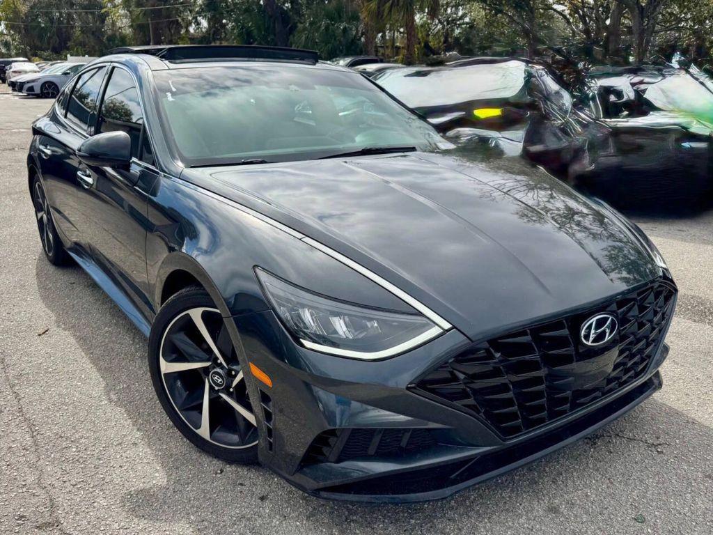 Hyundai Sonata - Thumbnail 9